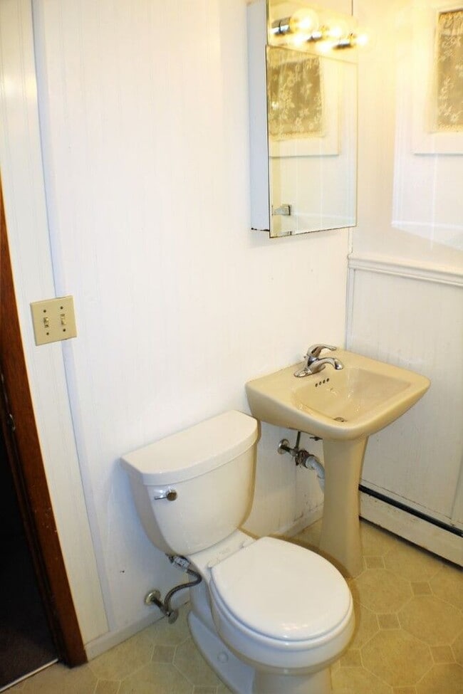 Building Photo - $2,200 | 4 Bedroom, 2 Bathroom Multi Floor House | No Pets | Available for August 1st, 2026 Move In!