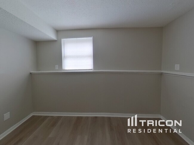 Building Photo - 5223 Split Oak Dr