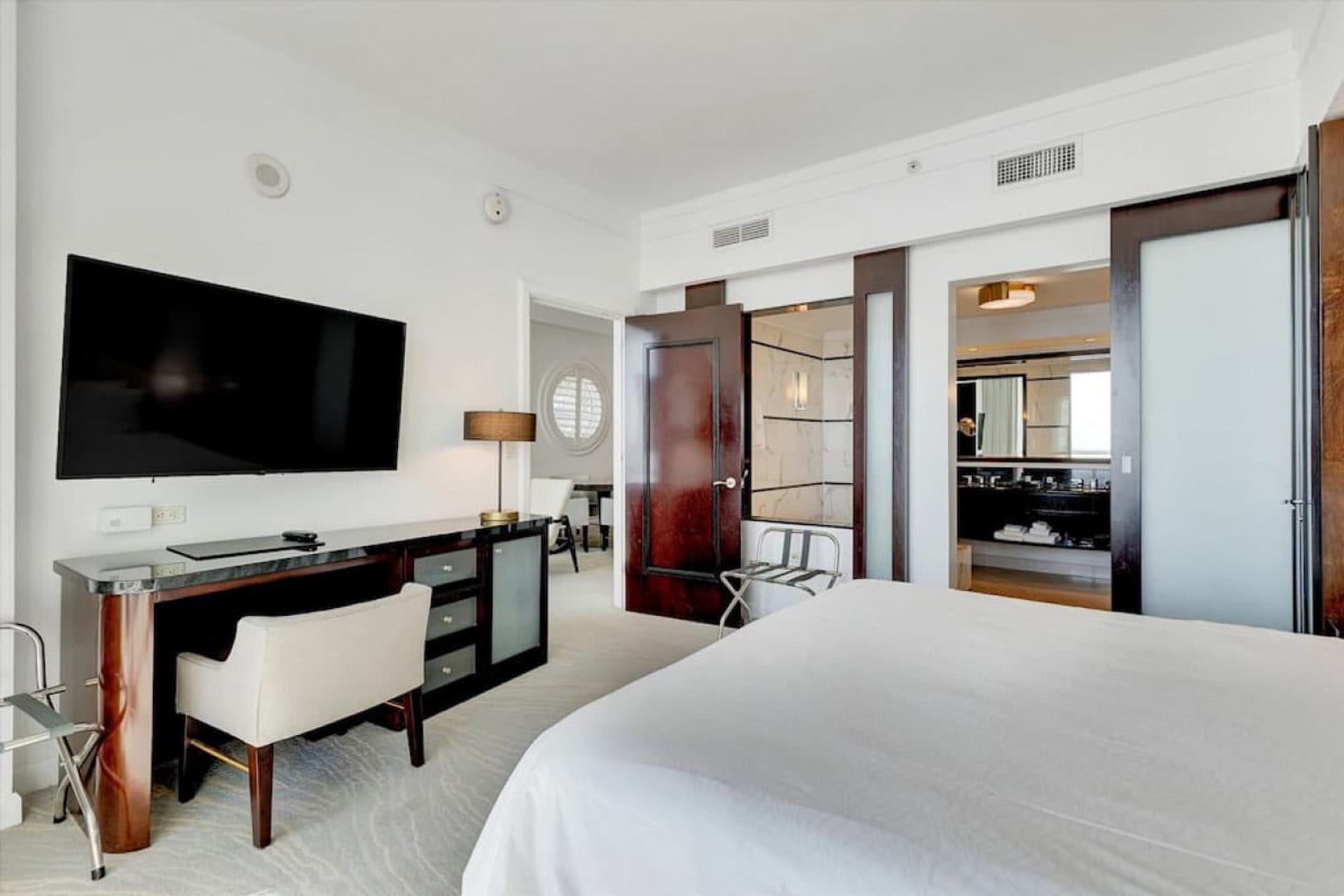 Building Photo - 4391 Collins Ave