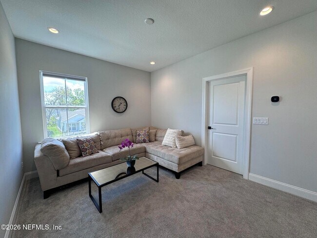 Building Photo - 128 Zephyr Dr