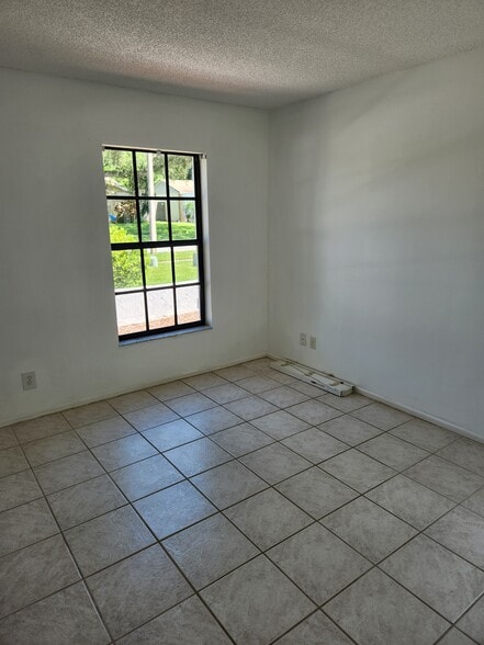 Building Photo - 3172 Cypress Green Dr