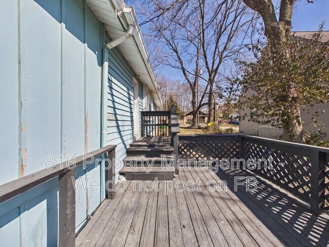 Building Photo - 5710 Askew Ave