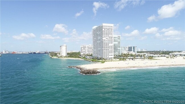 Building Photo - 2200 S Ocean Ln