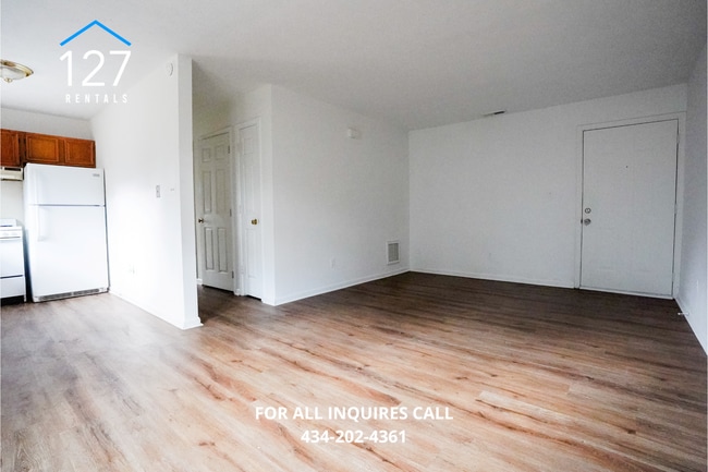 Building Photo - Spacious & Convenient 2-Bedroom Apartment ...