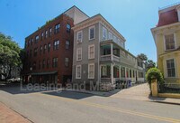 Building Photo - 25 George St