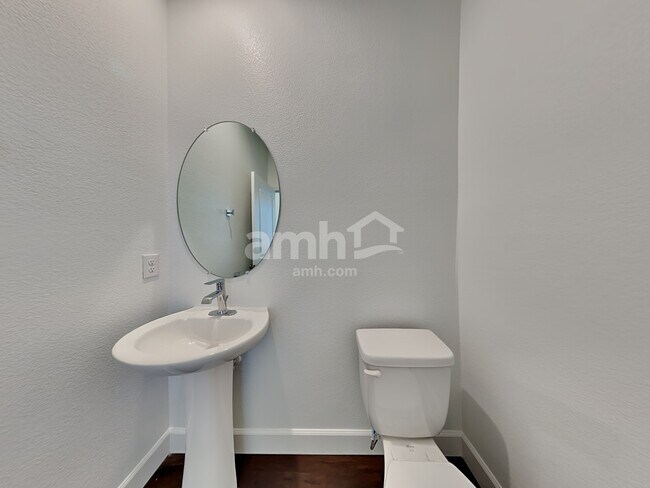 Building Photo - 298 Austin Bellerose Place