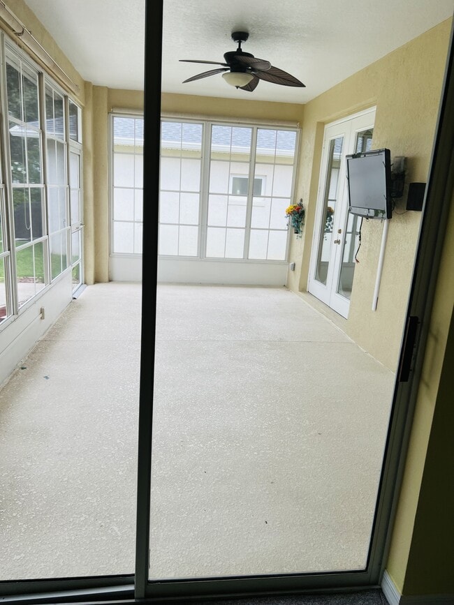 Building Photo - 5446 Sea Leopard St