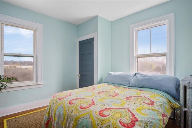 Building Photo - 209 Third St