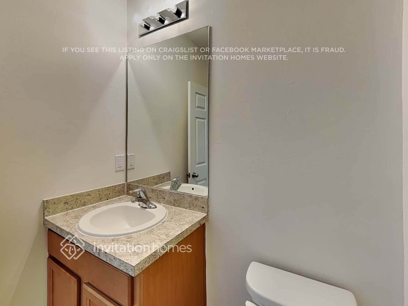 Building Photo - 7545 W Lenox Cir