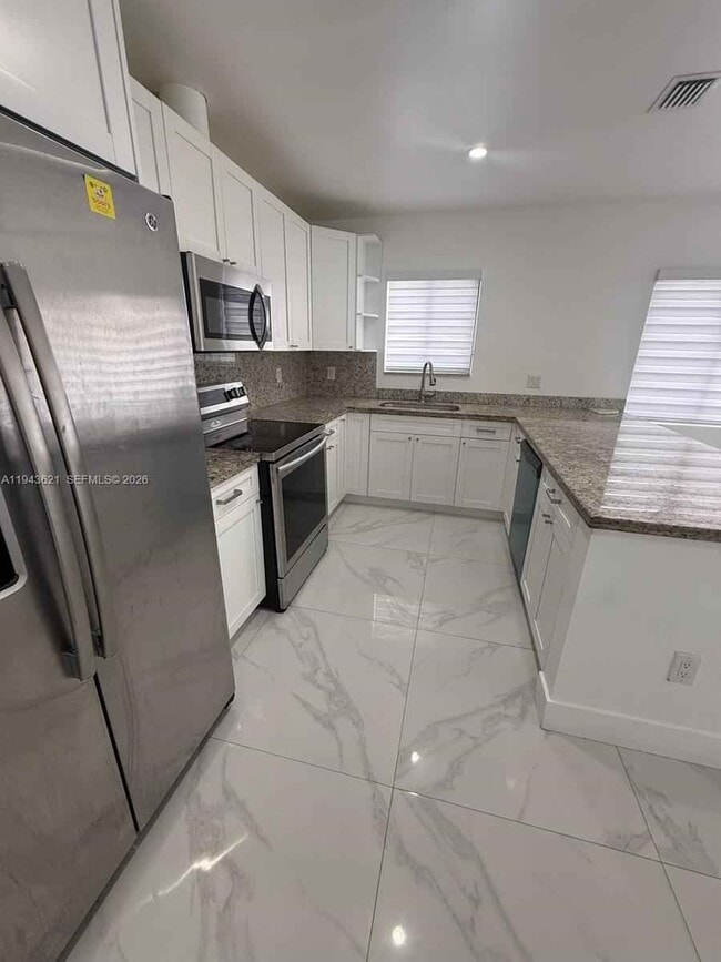 Building Photo - 1970 NW 47th St