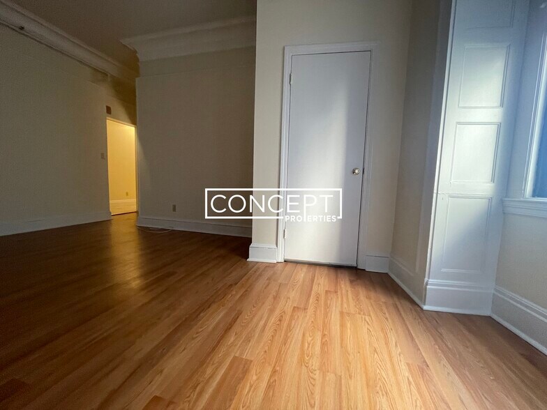 Building Photo - 62 Boylston St