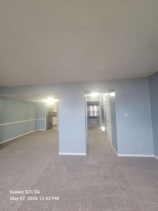 Building Photo - 4 bedroom 3.5 bathrooms townhouse in Kempsville.