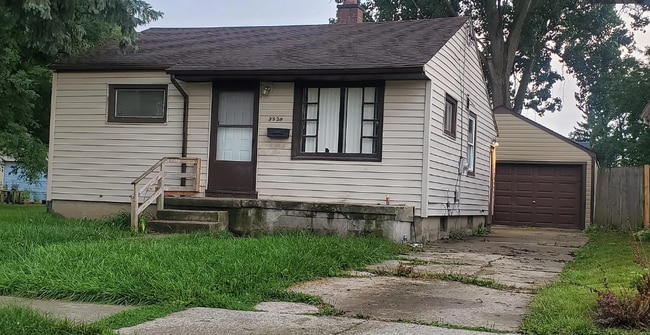 Building Photo - Charming 2-Bed Flint Home with In-Unit Laundry & Pet-Friendly Perks for $1300/mo!