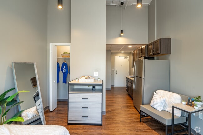 Studio - 350SF - Living Area - Air Buffalo