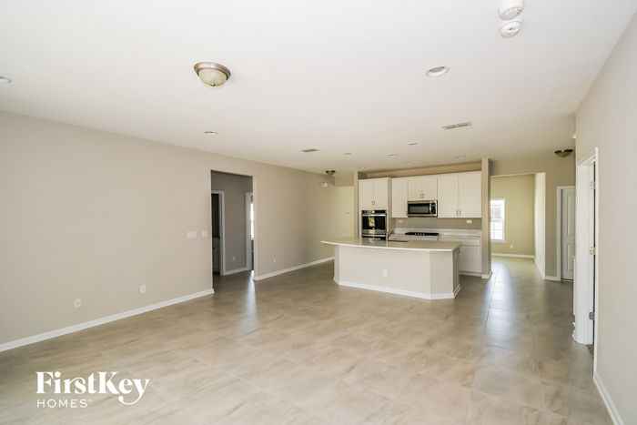 Building Photo - 95331 Snapdragon Dr