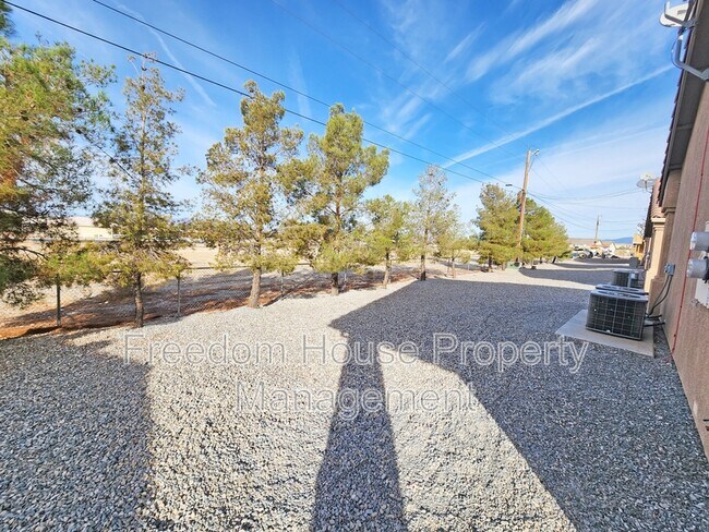 Building Photo - 1340 Pocahontas Ave