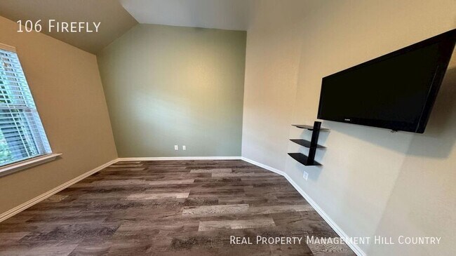 Building Photo - 106 Firefly-
