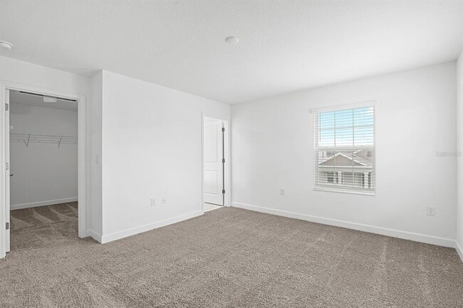 Building Photo - 3053 Ella Wy