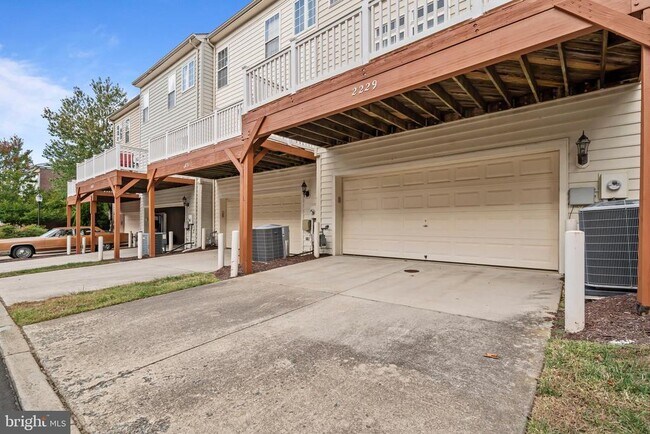 Building Photo - 2229 Potomac Club Pkwy