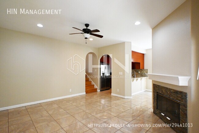 Building Photo - 527 Arbor Way