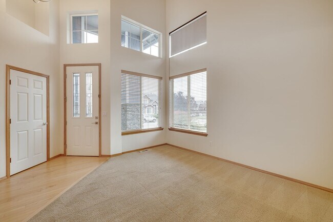 Building Photo - For Rent | Stunning 4-Bedroom Home in Brookside Estates