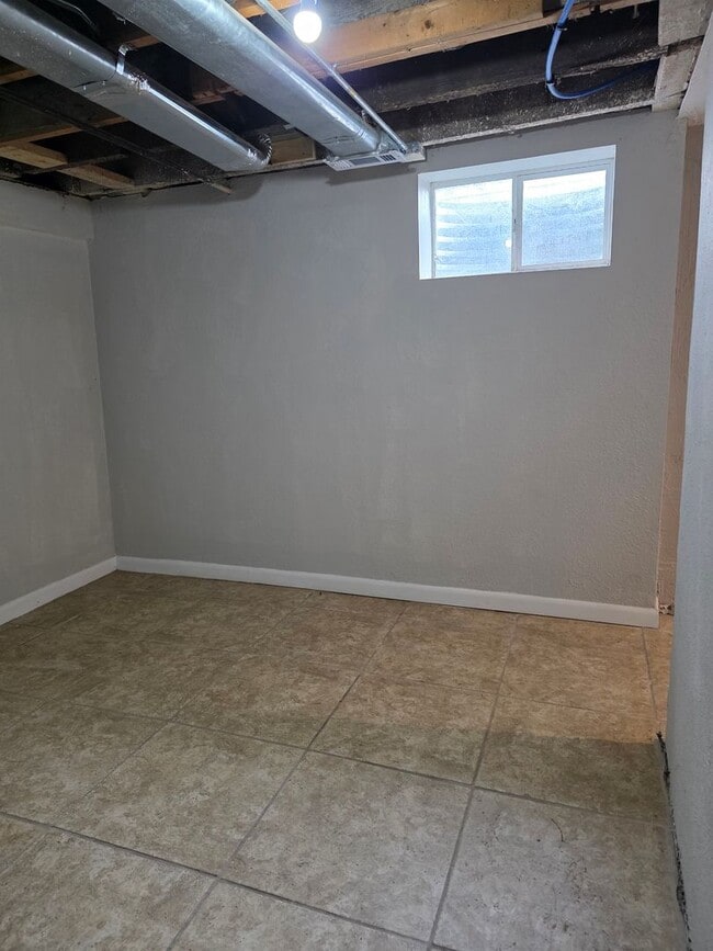 Building Photo - Remodeled Two Bedroom House!