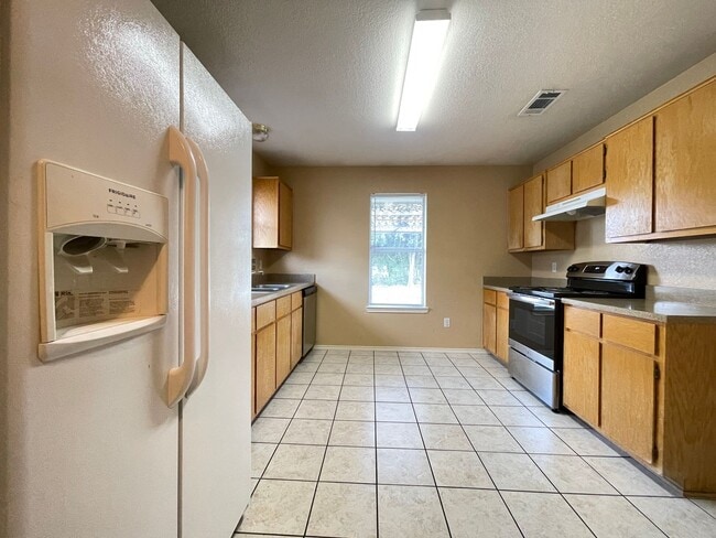 Building Photo - 2507 Westwood Dr