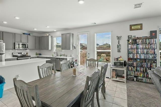 Building Photo - 2800 Weston Road