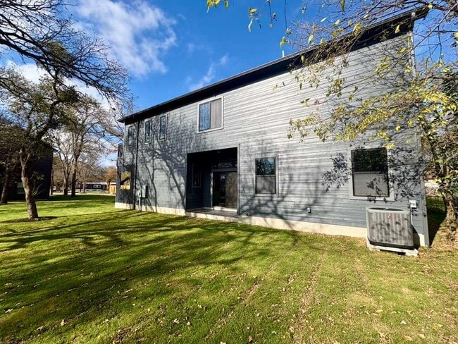 Building Photo - 10209 Gail Rd