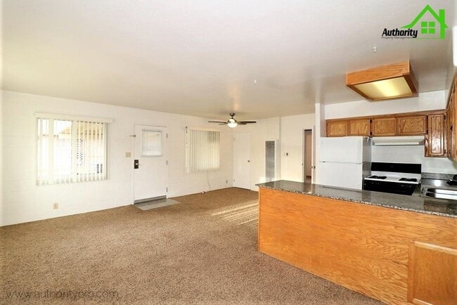 Building Photo - 6195 Verde Vale Ct