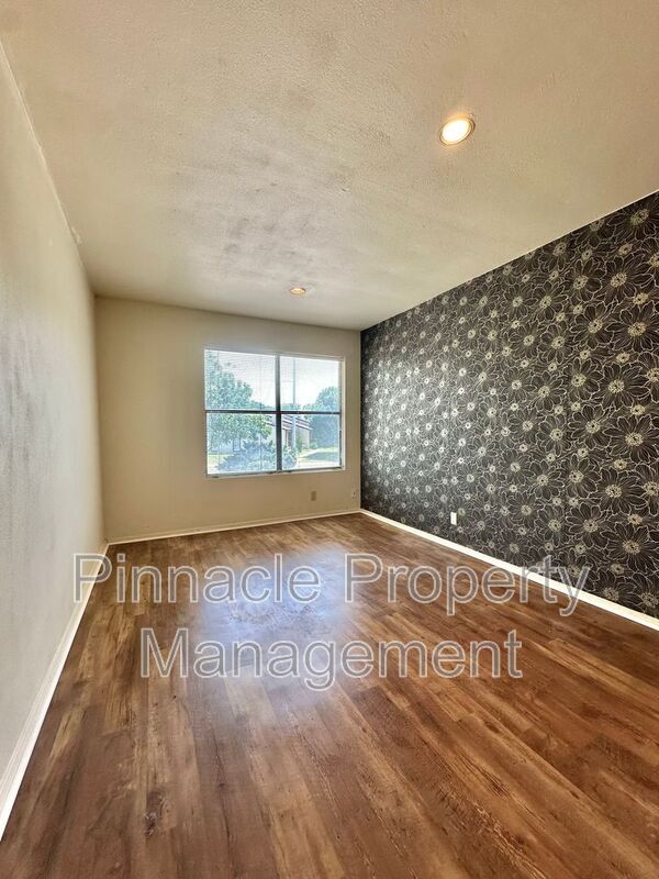 Building Photo - 3602 Gemini Dr