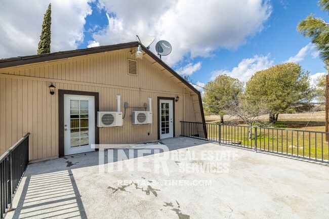 Building Photo - 4281 Silver Dove Way