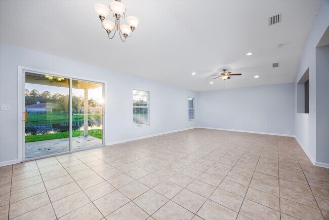 Building Photo - 76690 Timbercreek Blvd