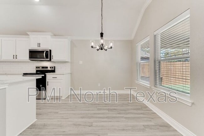 Building Photo - 8201 Scott Ln