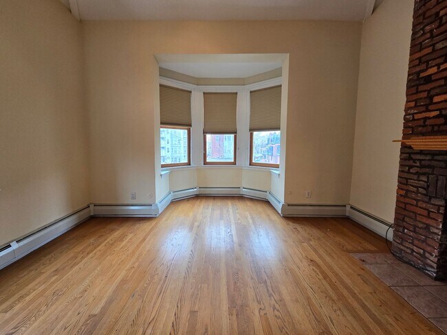 Building Photo - 313 N 34th St