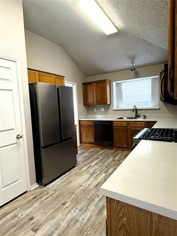 Building Photo - 812 Twin Creek Dr