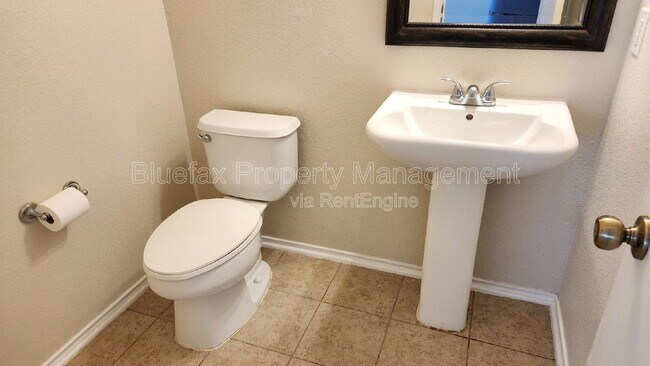 Building Photo - 10138 Emerald Sun