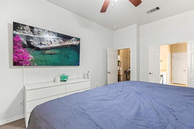 Building Photo - 20921 Windmill Ridge St