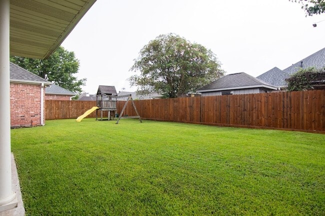 Building Photo - 6180 Gracemount Ln