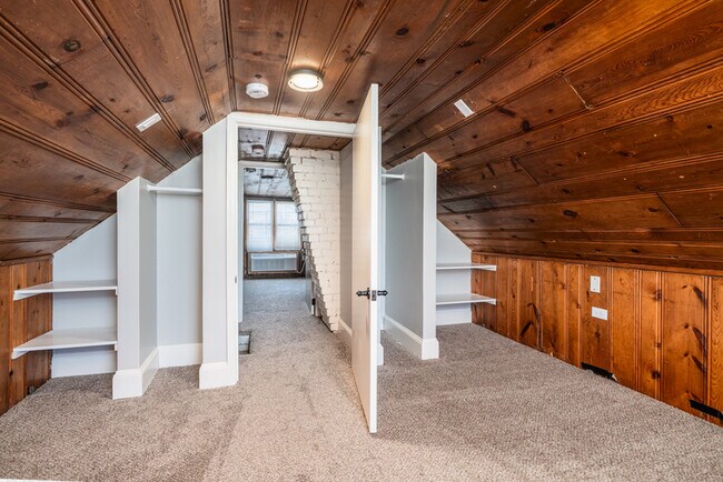 Building Photo - 1228 Louisiana St