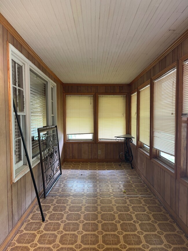 Building Photo - 855 Bethania-Rural Hall Rd