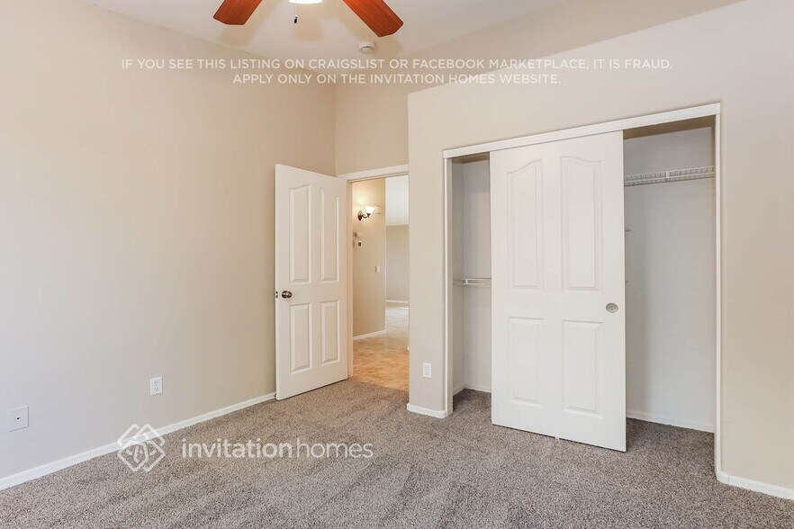 Building Photo - 10939 E Diamond Ave