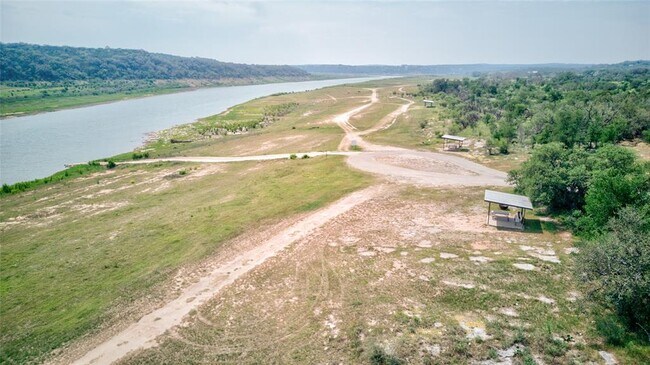 Building Photo - 505 Chantilly Ln