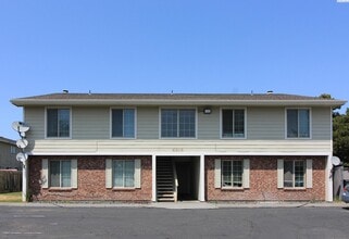 Building Photo - 2 bedroom, 1 bath in Kennewick