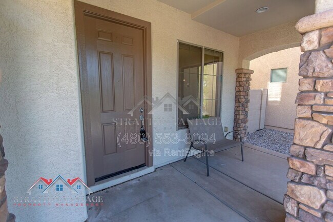 Building Photo - 9136 W Meadow Dr