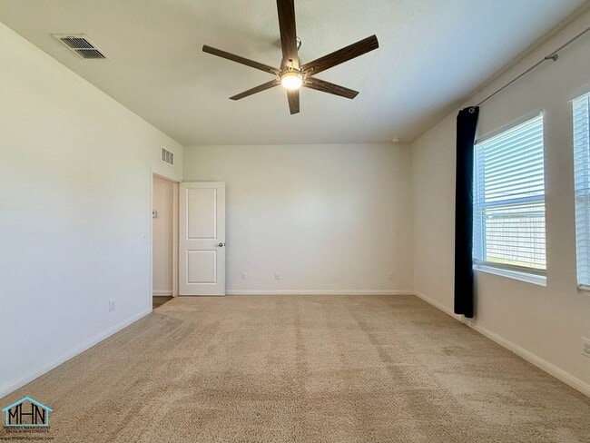 Building Photo - Beautiful 4-Bedroom 3-Bath Single Story Home Conveniently Located near Loop 1604, I-10, and FM 1516!