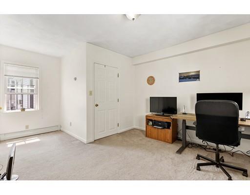 Building Photo - 18 Albion Pl