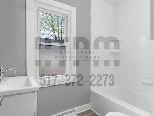 Building Photo - 523 W Hodge Ave
