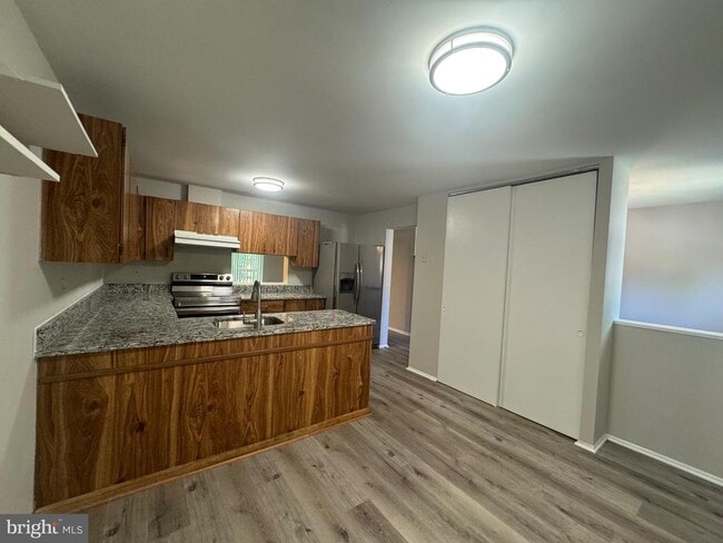 Building Photo - 9728 Summer Park Ct