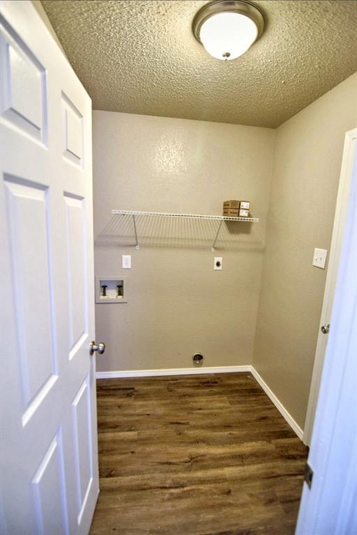 Building Photo - 4201 Bluestem Ln
